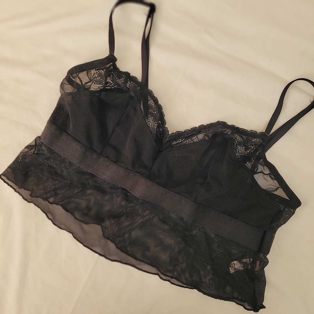 La Vie En Rose Black Lace Bralette Medium
